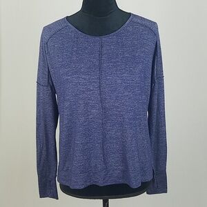 Athleta women XS blue long sleeve top thumb holes